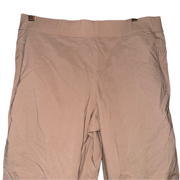 NWT AVALANCHE Ripstop Cargo Khaki Outdoor Pull On Ankle Pants Hiking Size XL - Picture 3 of 13